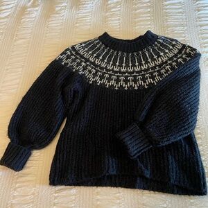 Universal Thread Black & White Fair Isle Yoke
Knit Crewneck Sweater Size S
